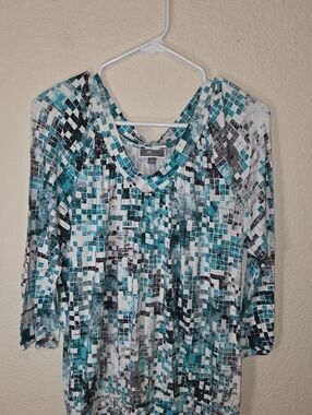 JM Collection Teal Mosaic V-Neck Long Sleeve Top